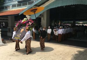 Read more about the article “Pahlawan Nasional” Jadi Tema Haul Sinuhun PB XII di “Bulan Pahlawan” (seri 1- bersambung)