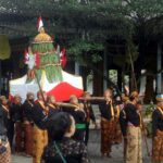 Upacara Adat Garebeg Syawal “Perdamaian” Perdana Sudah Dilewati (seri 2-bersambung)