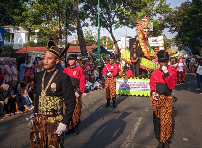 You are currently viewing Pakasa Cabang Jepara Mewakili Desa Ngabul, Juara Fertival Karnaval 2023 Tingkat Kabupaten