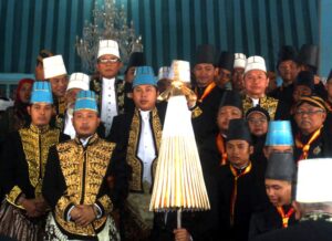 Read more about the article Tahapan Proses “Menuju Puncak”: Konsolidasi Tokoh Muda, Bangkit dan Berkarya (seri 3-bersambung)