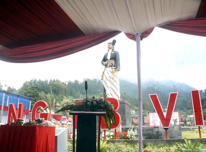 You are currently viewing Fenomena “Makam Ganda” di Beberapa Lokasi Makam Tokoh Leluhur Dinasti Mataram (Seri 5 – bersambung)