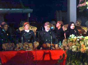 Read more about the article Seni Santiswaran, Karawitan Laras Madya, “Lelagon Singiran” yang Juga Seni Syi’ir (seri 5 – habis)