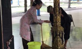 Upacara Adat Jamasan Meriam Nyai Setomi “Berjalan Lagi”, Dipimpin GKR Timoer