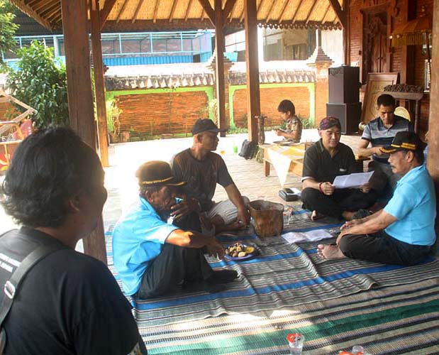 You are currently viewing Pembelajaran Musik Iringan Berbaris Prajurit, Demi Kelangsungan Kraton Mataram Surakarta (seri 1- bersambung)