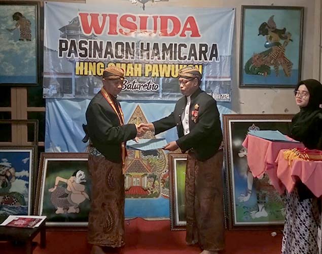 You are currently viewing Pasinaon Hamicara “Omah Pawukon”, Wonogiri, Menjadi “Tangan Panjang” Kraton