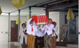 Ritual Labuhan Perdana di Parangkusuma, Setelah “Insiden Gusti Moeng Kondur Ngedhaton”