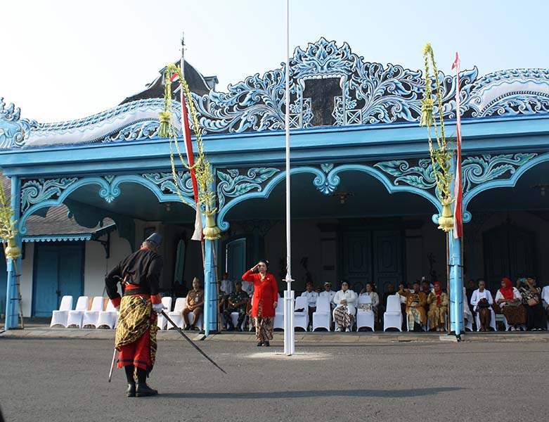 Read more about the article Ironi Surakarta, Justru Dipenuhi Nama-nama Tokoh “Pahlawan yang Tak Dikenal” (seri 2 – bersambung)