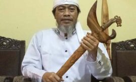 Pelepasan 16 Ekor Perkutut dan Undian Umroh, Tandai Wilujengan “Terompet Mbah Glongsor”