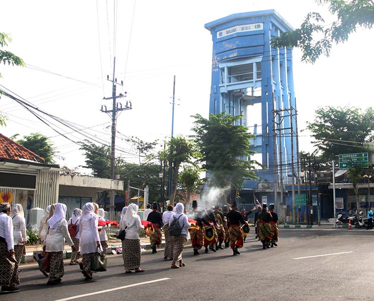 You are currently viewing Agenda “Tour de Ruwah” ke-7, Gusti Moeng Ziarahi “Besan” PB III dan Sunan Ampel