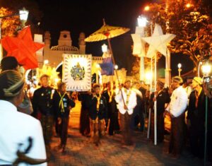Read more about the article Ada 450-an Utusan 15 Takmir Masjid di Baluwarti, Ikut “Ngalab Berkah” Malem Selikuran
