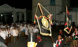 Ritual Hajad-dalem Malem Selikuran 2025, Masih Diwarnai “Aksi Duplikasi” Sumbangan (seri 5 – habis)