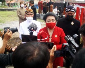 Read more about the article Heboh “Penyesalan” Pihak yang Tak Berwenang, Rasa Keadilan Bagi Kraton Jadi Persoalan (seri 4 – bersambung)