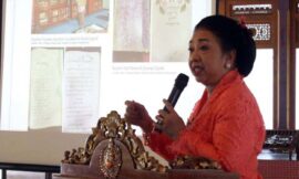 Lebih Rasional dan Ideal, Sambutan Berbahasa Jawa “Krama” Diberikan di Acara Adat (seri 5 – habis)