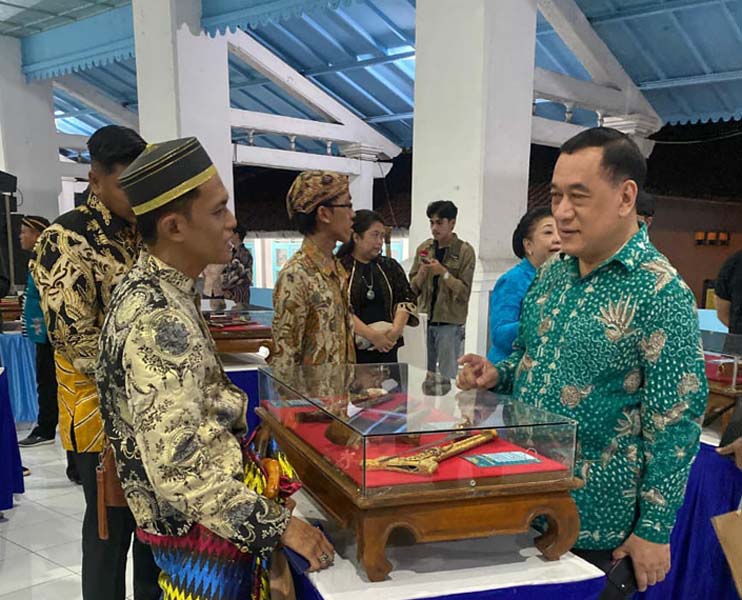 You are currently viewing Joko Prasetyo, Daeng Andi dan Beli Mangmong Layak Jadi Ikon “Empu Masa Kini”