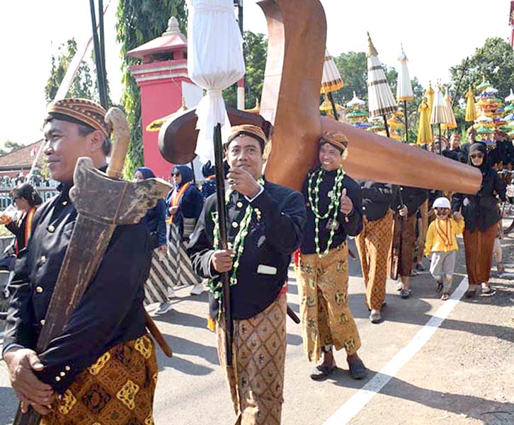 You are currently viewing Kirab Budaya 17-an “Bertema” Kyai Glongsor, Berpotensi Batal di Tahun 2025 Ini