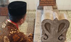 “Eksistensi” Masyarakat Adat di Tengah Suasana Arus Informasi Modern (seri 6 – habis)