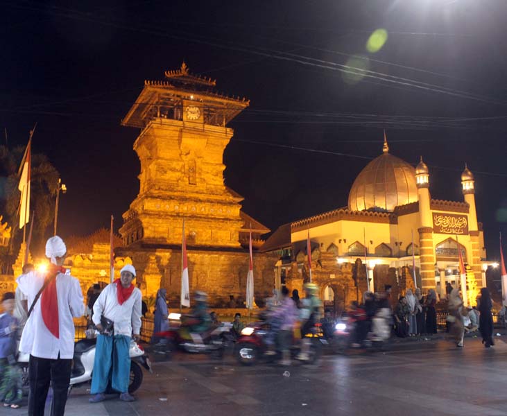 You are currently viewing Pakasa Cabang Kudus dan Kota Bekasi Siapkan Pisungsung Tombak Untuk Pemkab Jepara