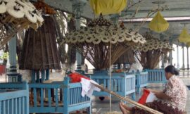 Gunungan, Simbol Upacara Adat di Kraton Paling Populer, Sarana Doa dan Sarat Makna (seri 1 – bersambung)