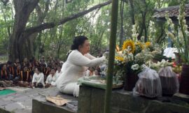 Upacara Adat Wilujengan Nagari Mahesa Lawung Menunjukkan Islam yang “Pengayom” (seri 1 – bersambung)