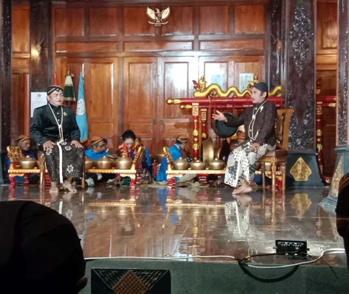 You are currently viewing Gelar Lakon “Tundhung Madiun”, Tandai Peresmian Grup Ketoprak “Milik” Pakasa Magelang