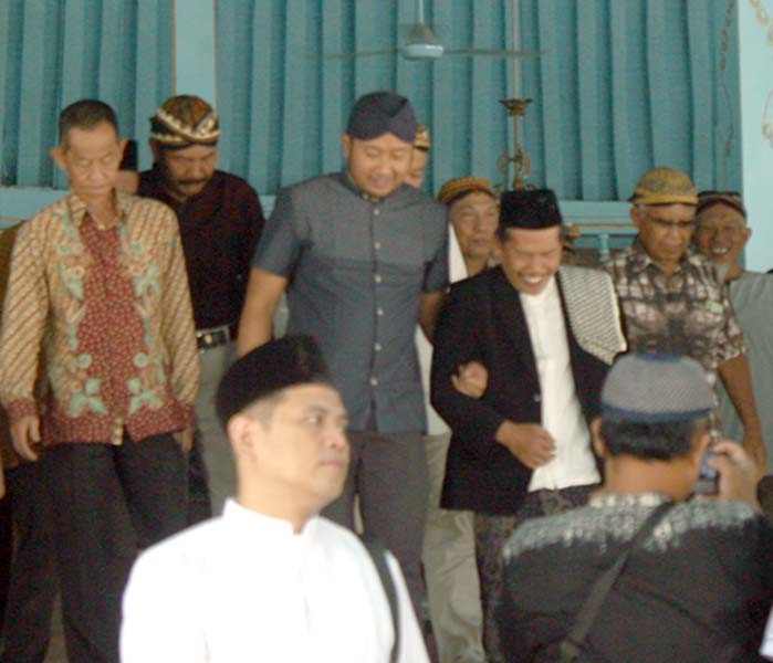 You are currently viewing Para Pengurus Pakasa Cabang Memandang, KGPH Hangabehi “Lebih Layak” (seri 5 – bersambung)