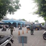 Gabungan Aparat Keamanan Berjaga-jaga di Hari Pertama Setelah Prosesi Pemakaman