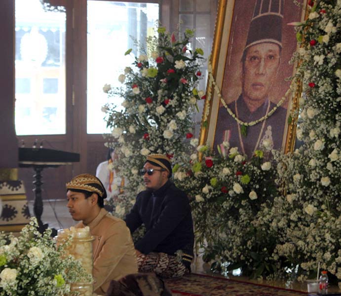 Read more about the article Sehabis Gelar Ritual “Kawandasadinten”, Status Sinuhun PB XIV Diumumkan