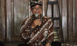 Sanggit Tembang Gaya Deklarasi Pasipamarta Untuk Sinuhun PB XIV Hangabehi