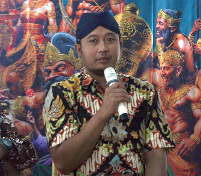 Read more about the article Publik Benar-benar Menyaksikan Ada Seorang “Nata Tanpa Labuh Karya” (seri 1 – bersambung)