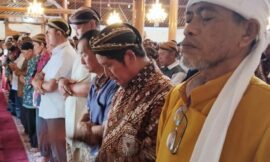 Publik Benar-benar Menyaksikan Ada Seorang “Nata Tanpa Labuh Karya” (seri 2 – bersambung)