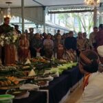 Era Baru Perjalanan Kraton Mataram Surakarta, Mengikuti “Irama” Republik (seri 1 – bersambung)
