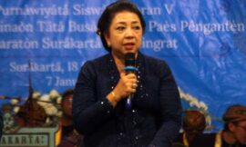 Tata-Busana di Luar dan di Dalam Kraton Beda, Karena Ada Aturannya