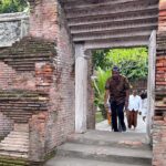 Jumat Siang Tadi, Perjalanan Spiritual Sinuhun PB XIV Hangabehi di Kutha Gedhe