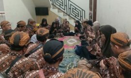 Semalam, Pakasa Cabang Kudus Menggelar Ritual “Ganti Luwur” Makam Kyai Glongsor