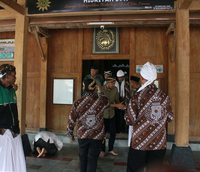 You are currently viewing Perjalanan Spiritual Sinuhun PB XIV Hangabehi Sampai di Masjid Ki Ageng Sela