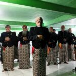 Warga Pakasa Cabang Kudus Shalat Hajad Untuk Sinuhun PB XIV Hangabehi