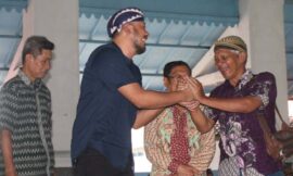 Didukung Kemenbud RI, Bebadan Kabinet 2004 Bagikan 700-an Bingkisan Lebaran