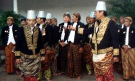 Berbagi Zakat-Fitrah Menjadi Momentum Membangun Kembali Keakraban (seri 2 bersambung)