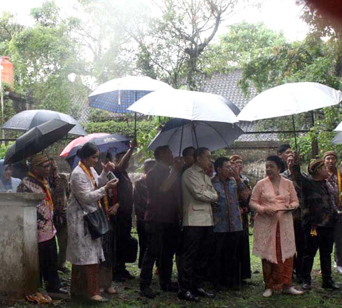 Read more about the article Di Era Presiden Prabowo, Kraton Bisa Menghilangkan “Hil yang Mustahal” (seri 1 – bersambung)