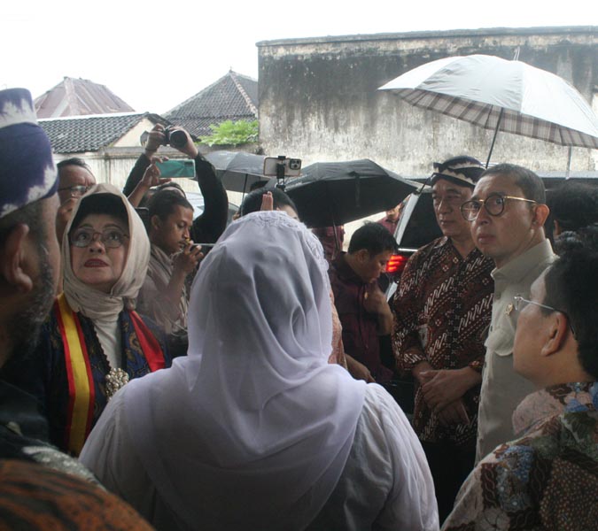 Read more about the article Di Era Presiden Prabowo, Kraton Bisa Menghilangkan “Hil yang Mustahal” (seri 4 – bersambung)