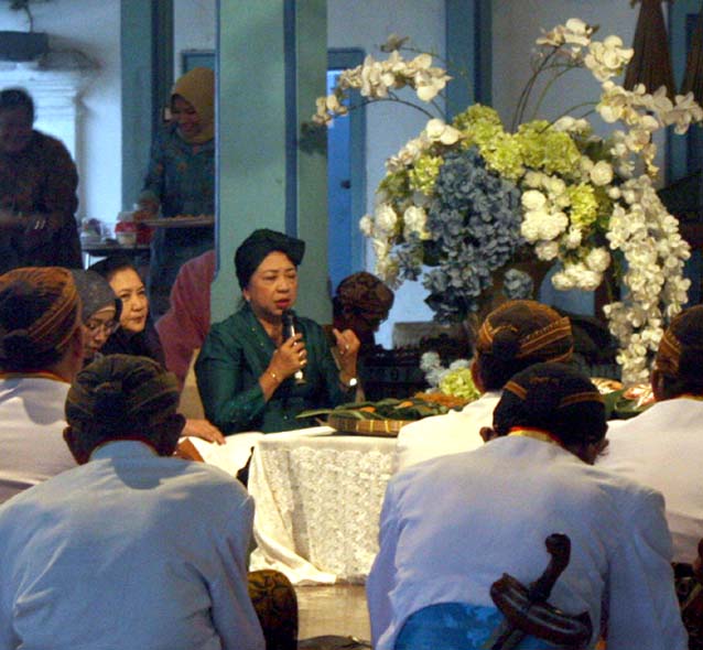 Read more about the article Bebadan Kabinet 2004 Gelar Khol Wafat 8 Tokoh “Pejuang Paugeran Adat”