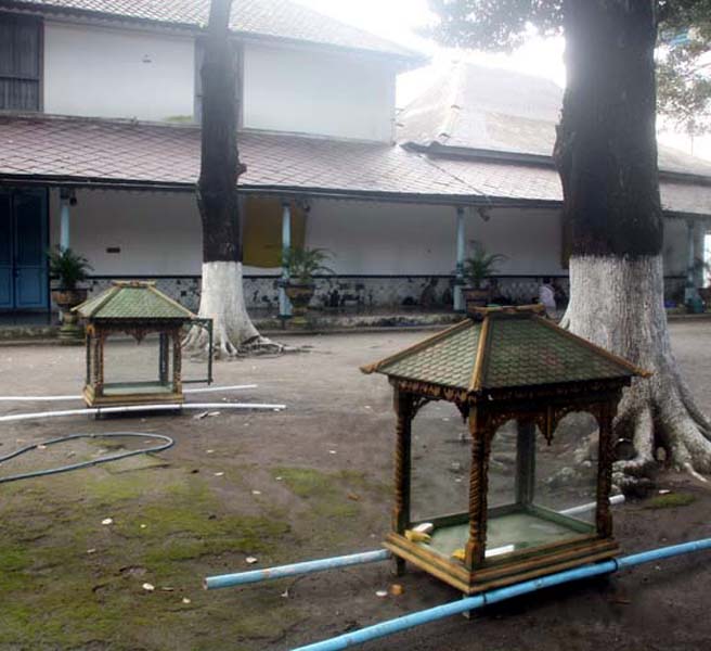 Read more about the article Ritual Methik Sekar “Wijayakusuma”, Stampel Spiritual di Zaman Modern (seri 7 – habis)