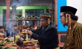 Sebanyak 26 Pusaka “Tali-asih” 26 Cabang Pakasa Dijamasi di Jepara