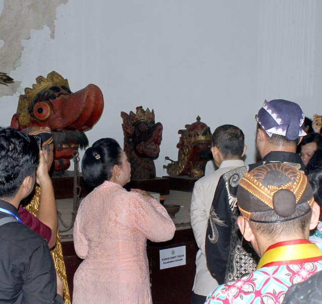 Read more about the article Menbud Fadli Zon di Museum Kraton, Kunjungan “Membangkitkan” Kenangan (seri 1 – bersambung)