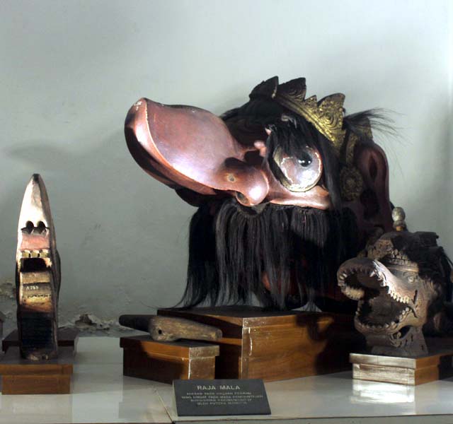 Read more about the article Menbud Fadli Zon di Museum Kraton, Kunjungan “Membangkitkan” Kenangan (seri 6 – habis)