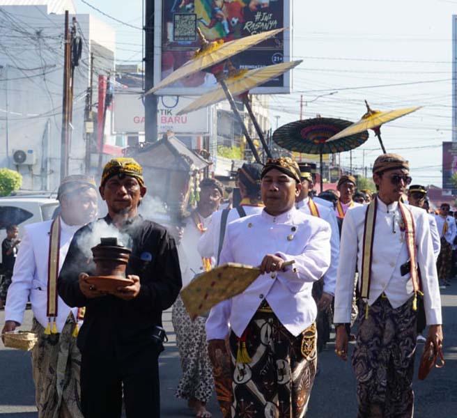 Read more about the article Persepsi dan Tafsir “Ritual Methik” dan “Sekar Wijayakusuma” (seri 2-bersambung)