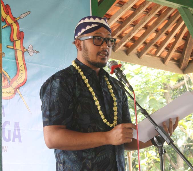 Read more about the article Sinuhun PB XIV Hangabehi Resmikan Besalen Keris di Karanganyar