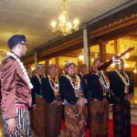 Kirab Pusaka Malam 1 Sura Perdana di Era Sinuhun Hangabehi (seri 2-bersambung)