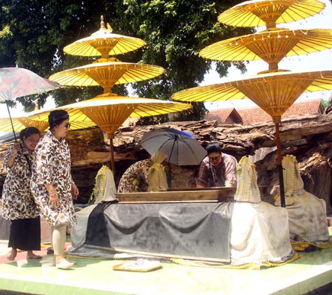 Read more about the article Jumat (3/7), Kraton Akan Gelar Ritual Lahirnya Surakarta Hadiningrat