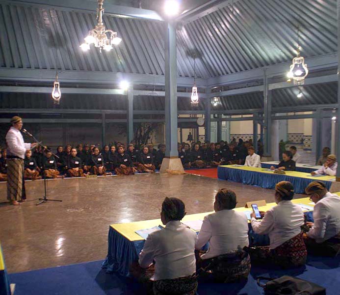 Read more about the article Kraton Sudah tak Punya “Kepatihan”, tak Ada Ruang Magang “Calon Raja” (seri 2-bersambung)